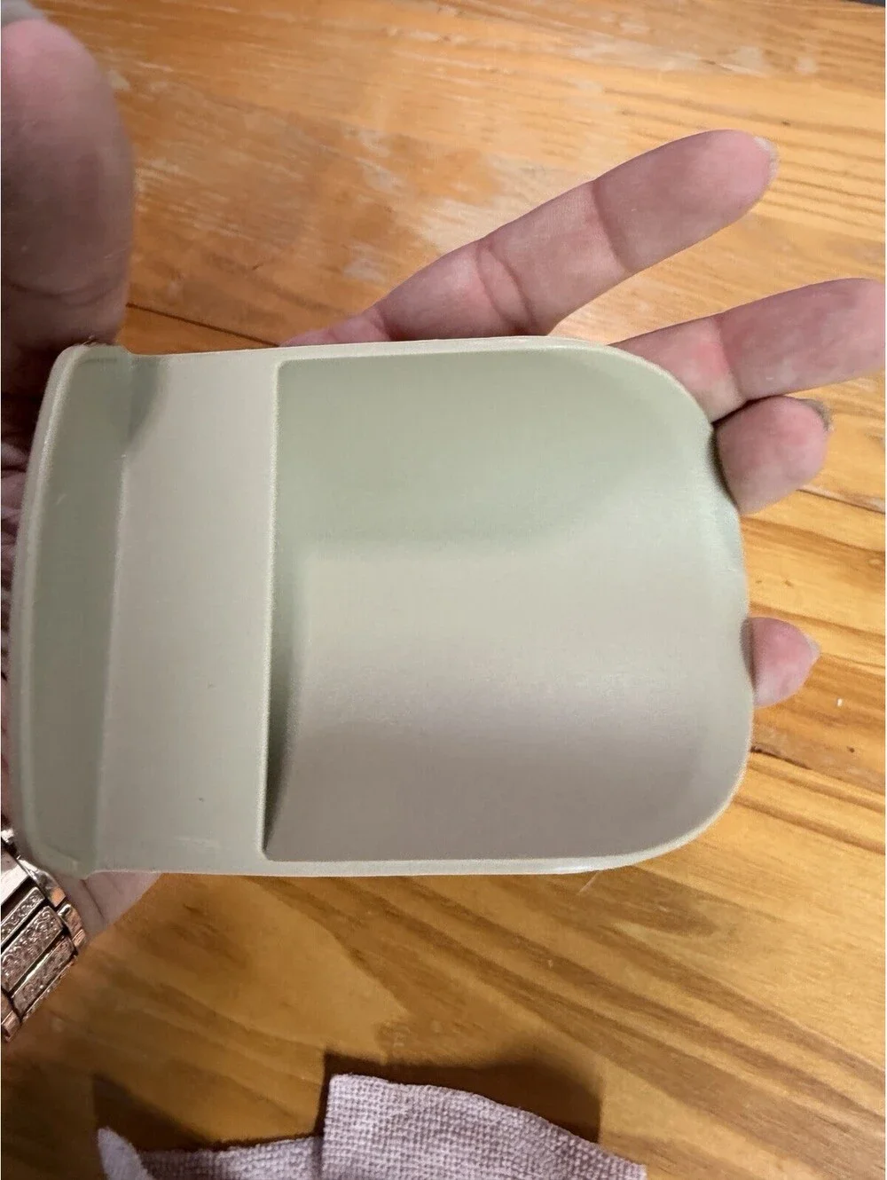 Vintage Tupperware Rocker Scoop  Flour Sugar Kitchen Utensil